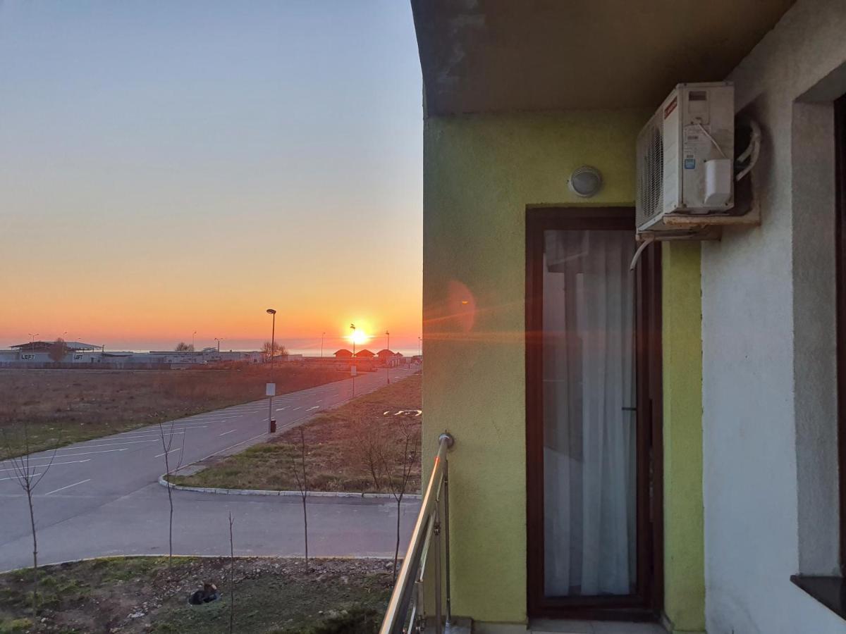 Alegria Summerland Mamaia Bagian luar foto